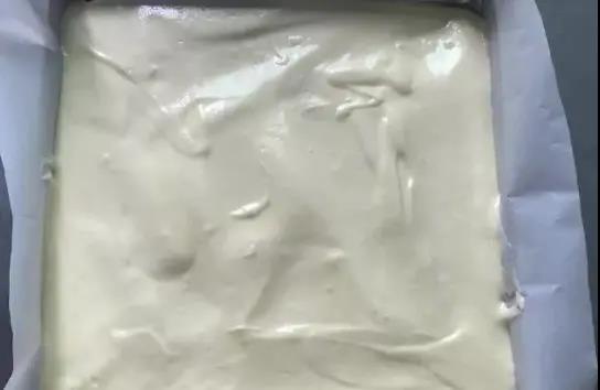 倒入盘子